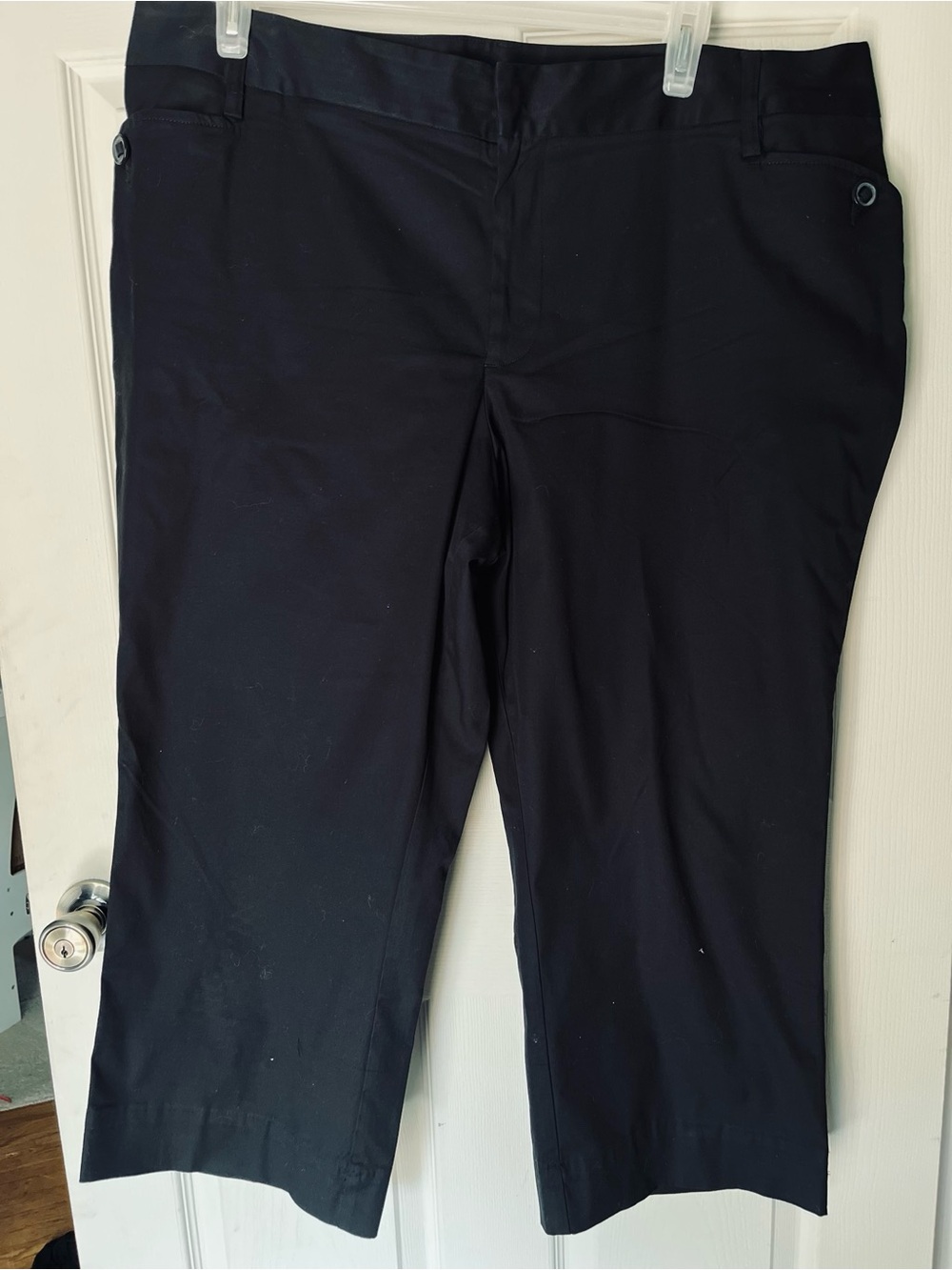 Venezia women’s size 22 black Capri pants, heavyweight cotton very light stretch